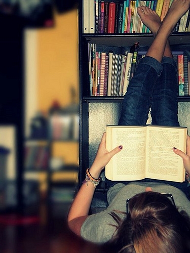 reading girl