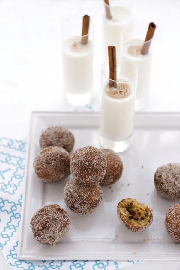 http-::www.cannellevanille.com:2009:10:pumpkin-and-hazelnut-doughnuts-and