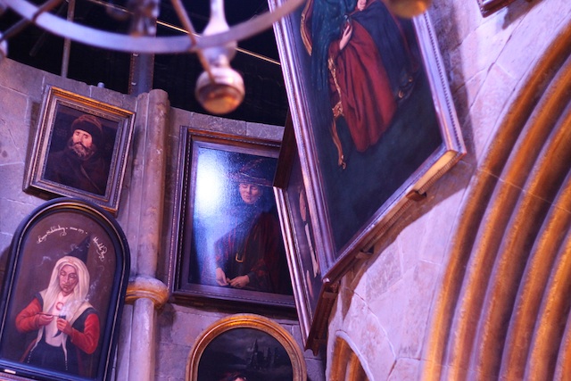 Harry Potter Dumbledore's office portraits | Two Delighted